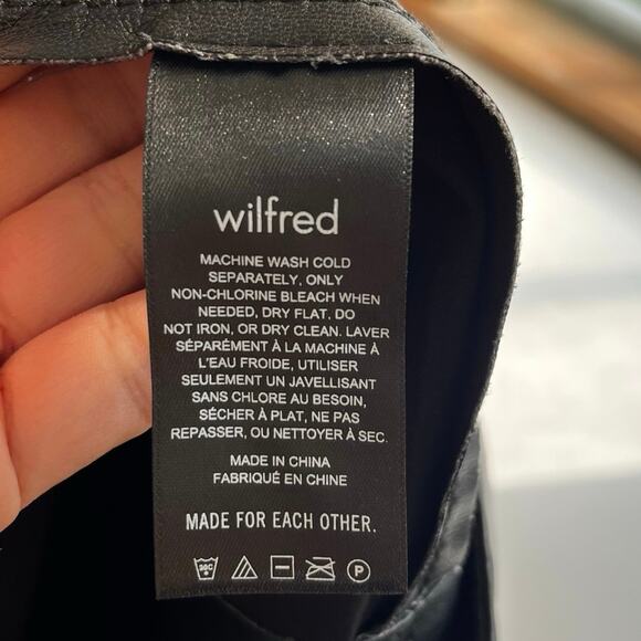 Wilfred Aritzia High-waisted Vegan Leather Patio Mini Skirt Black - Picture 9 of 10